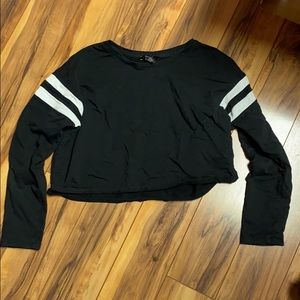 Long sleeve crop top